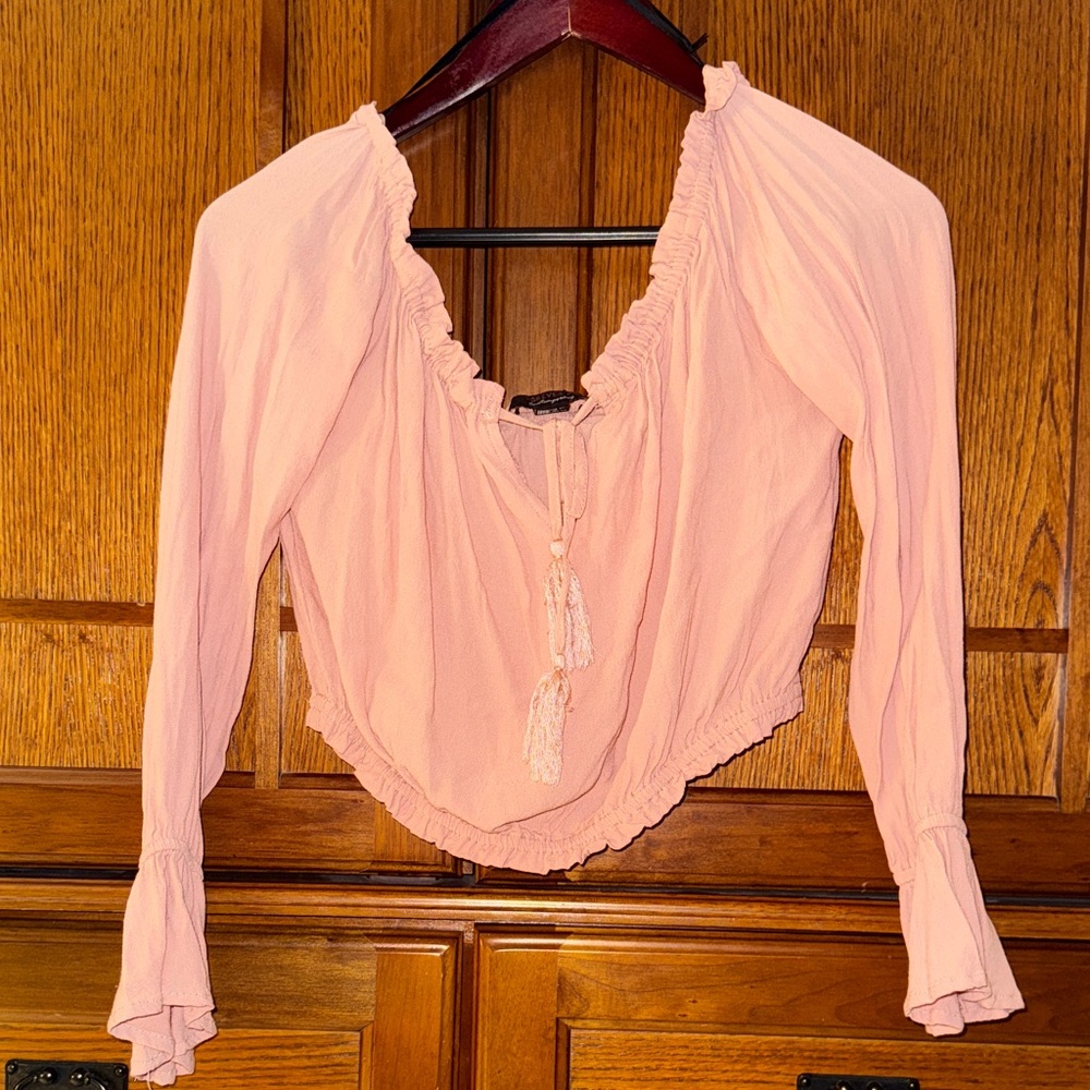 Forever 21 Contemporary Pink Ruffled Sleeve Crop Top Keyhole Neck Boho Peasant